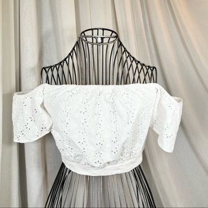 LAST CHANCE: Amuse Society White Cotton Eyelet Off the Shoulder Top